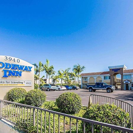 Rodeway Inn & Suites Inglewood Dış mekan fotoğraf