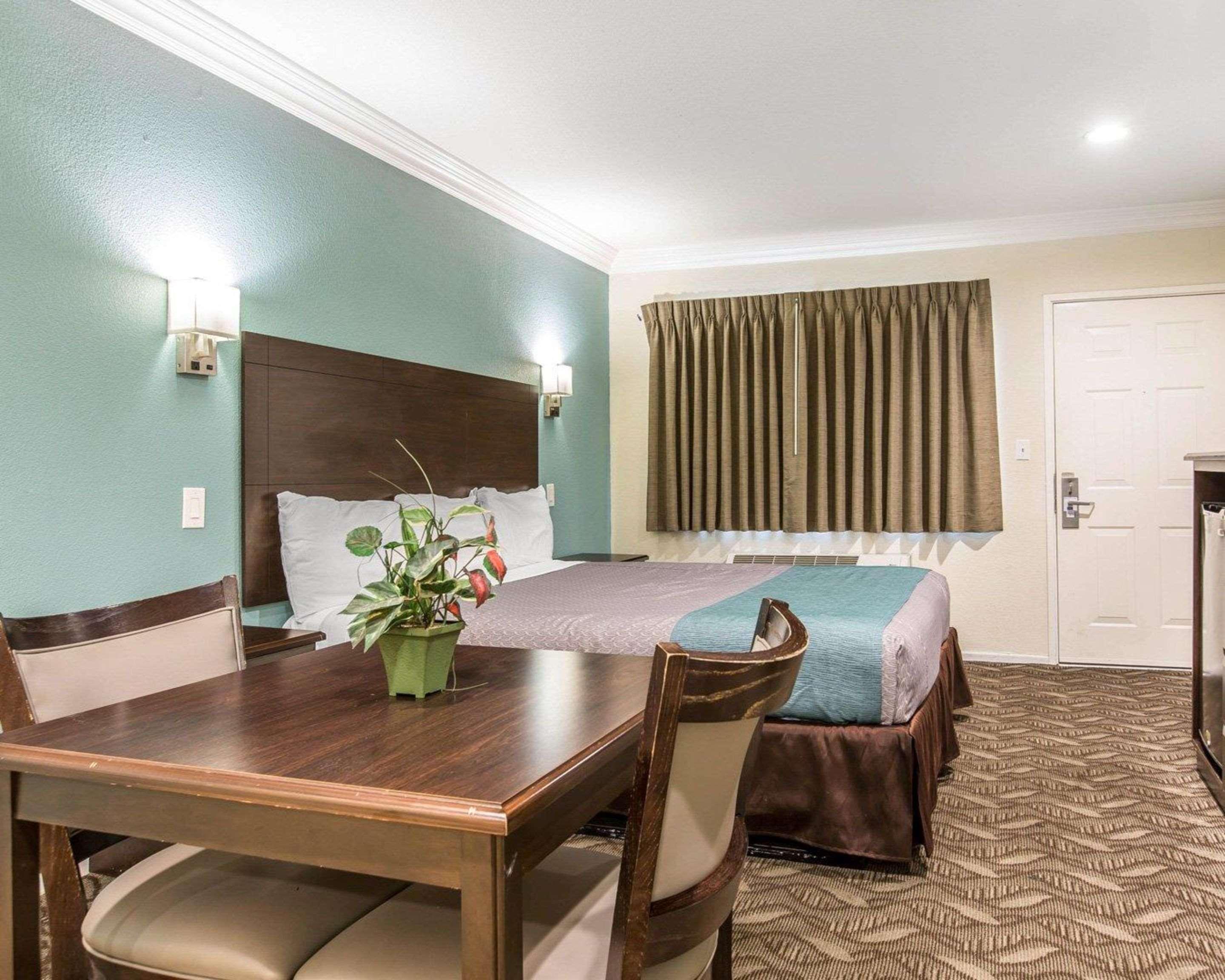 Rodeway Inn & Suites Inglewood Dış mekan fotoğraf