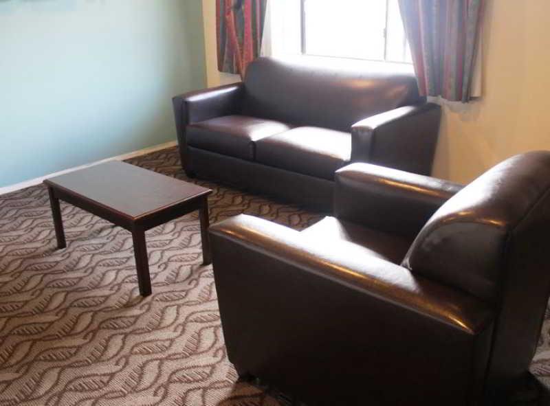 Rodeway Inn & Suites Inglewood Dış mekan fotoğraf