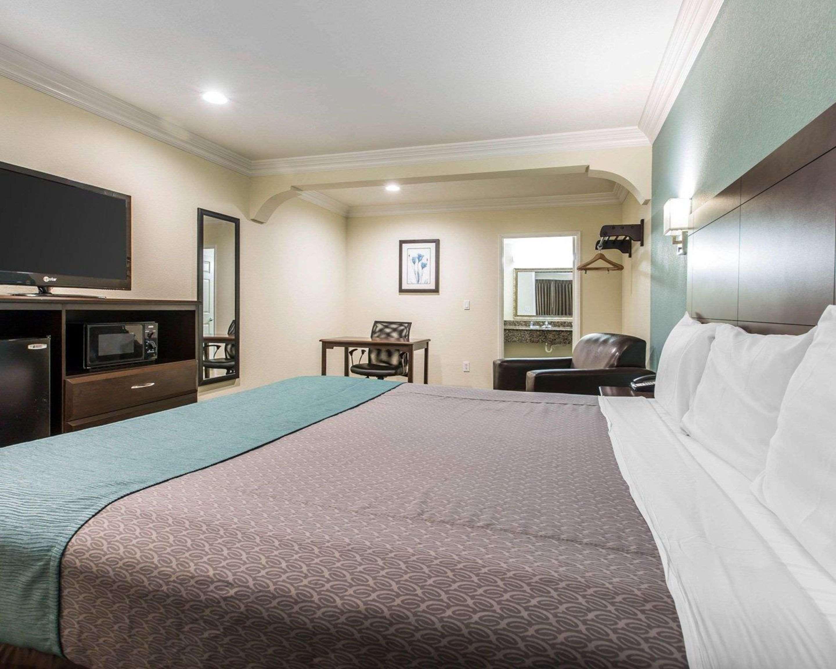 Rodeway Inn & Suites Inglewood Dış mekan fotoğraf