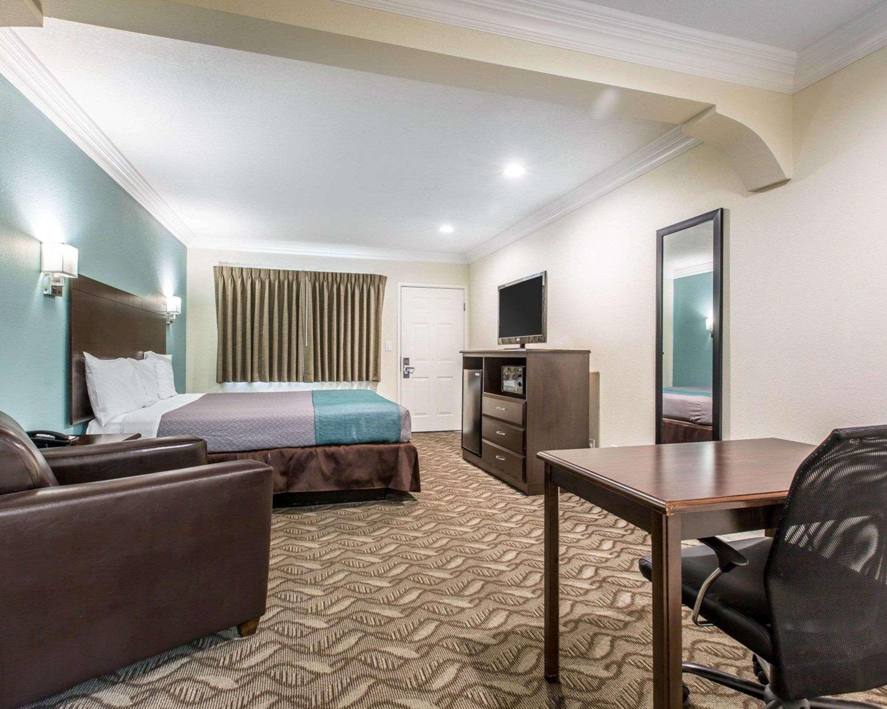 Rodeway Inn & Suites Inglewood Dış mekan fotoğraf