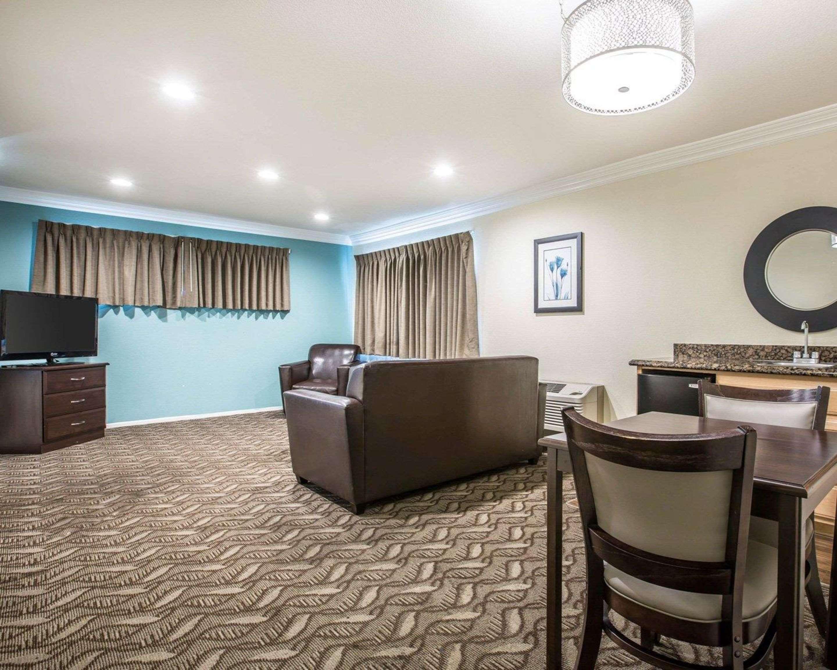 Rodeway Inn & Suites Inglewood Dış mekan fotoğraf